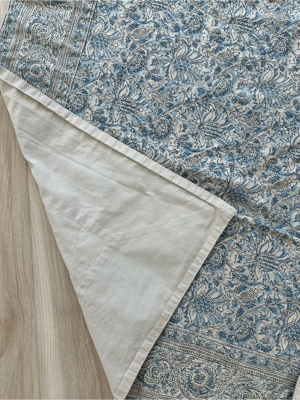 Pottery Barn Blue and Beige Floral Block-Print Tablecloth 47x47